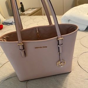 Micheal Kors bag and wallet